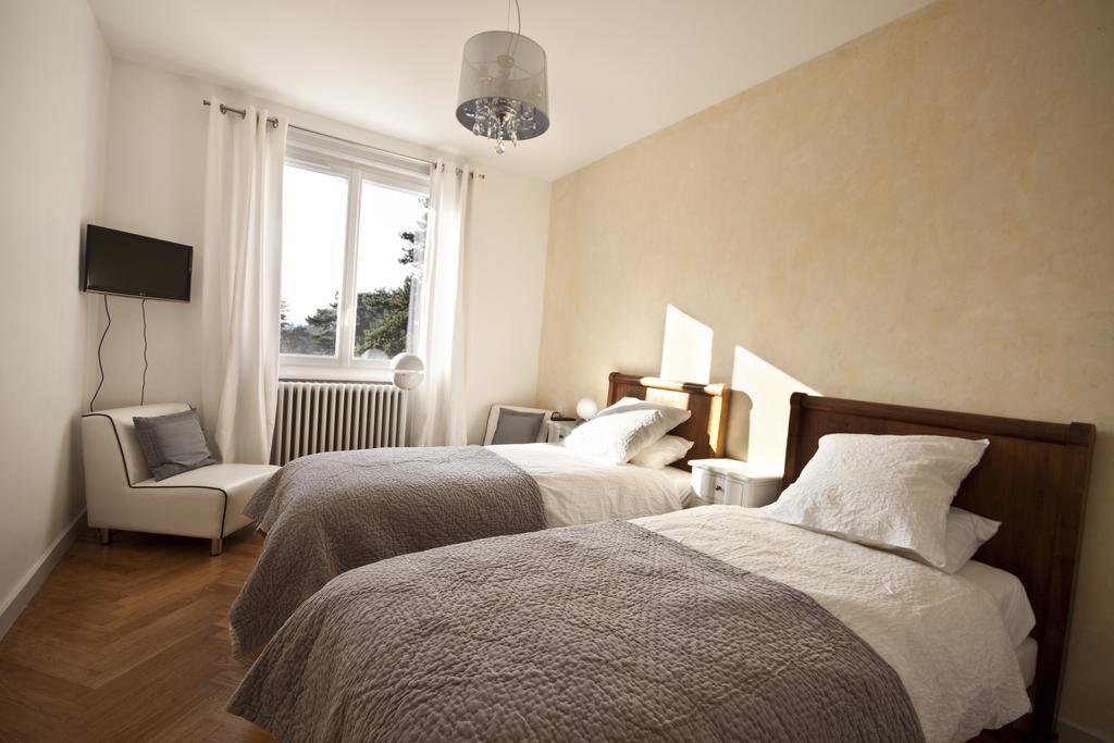 La Maison De Roussille Bed & Breakfast Francheville  Exterior photo